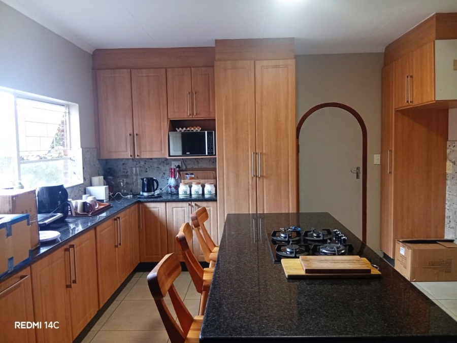5 Bedroom Property for Sale in Universitas Ridge Free State